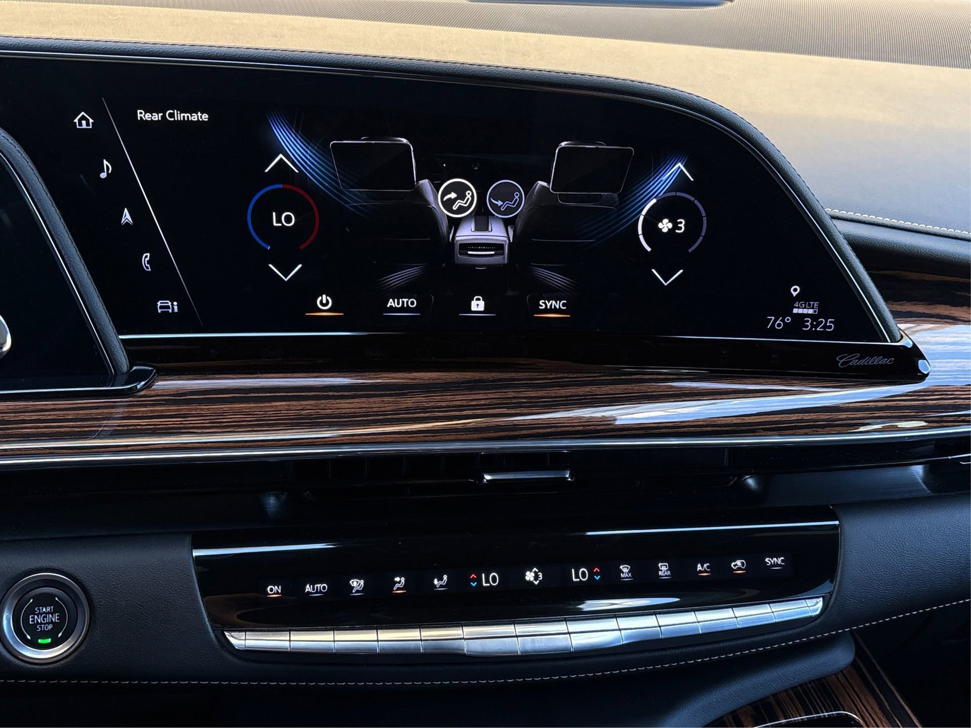 Used 2024 Cadillac Escalade ESV Luxury image 26