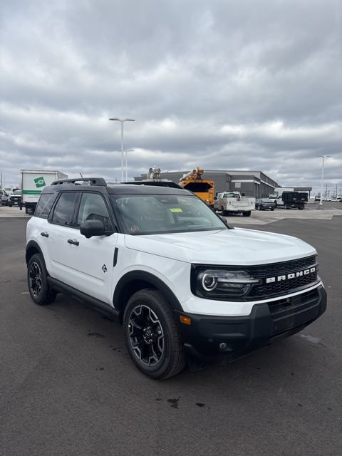 New 2026 Ford Bronco Sport Outer Banks w/ Outer Banks Tech Package+ AWD/4WD image 1