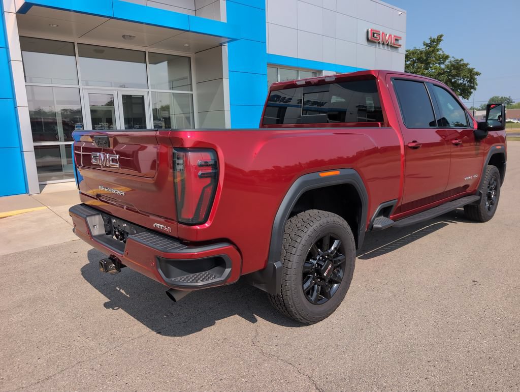 Used 2025 GMC Sierra 2500 AT4 w/ AT4 Premium Plus Package AWD/4WD image 8