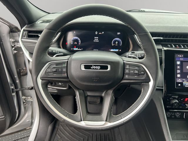 Used 2024 Jeep Grand Cherokee L Laredo image 12