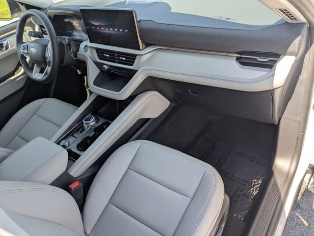New 2026 Ford Explorer Active w/ Active Comfort Package AWD/4WD image 24