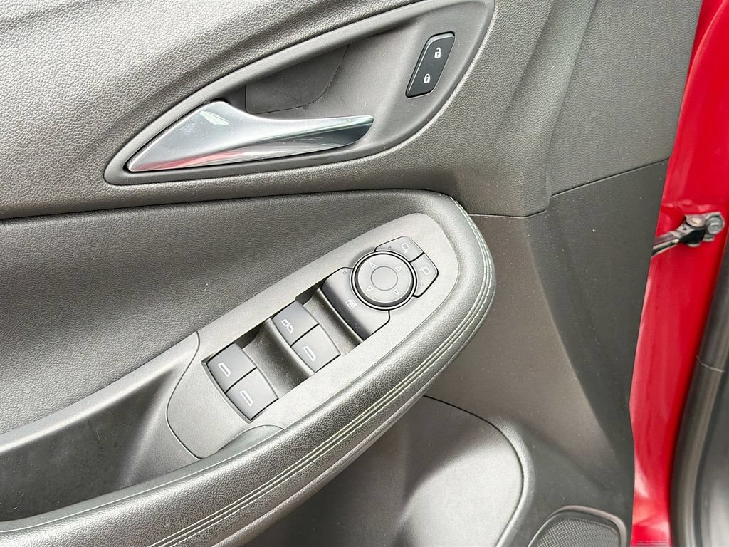 Used 2021 Buick Encore GX Preferred w/ Cold Weather Comfort Package AWD/4WD image 20
