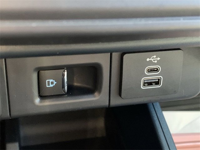 Used 2025 Ford Maverick Lariat w/ 4K Tow Package image 27