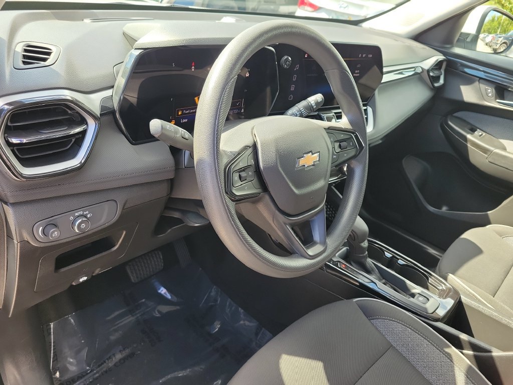 Used 2024 Chevrolet TrailBlazer LT FWD image 7