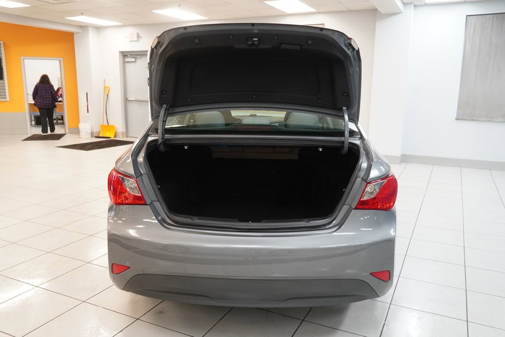 Used 2014 Hyundai Sonata GLS w/ Popular Equipment Group 2 FWD image 9
