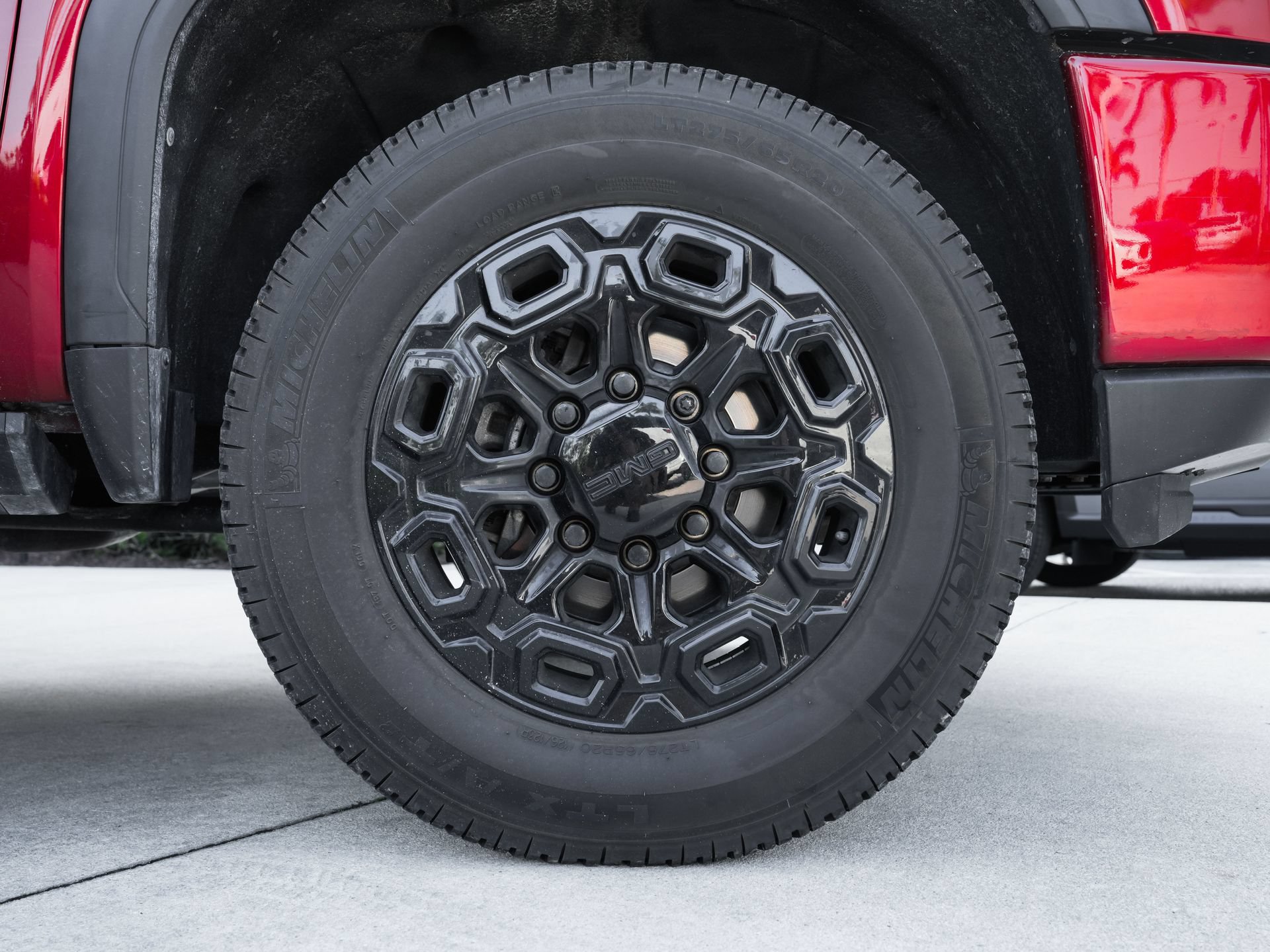 Used 2021 GMC Sierra 2500 AT4 w/ AT4 Premium Plus Package AWD/4WD image 12