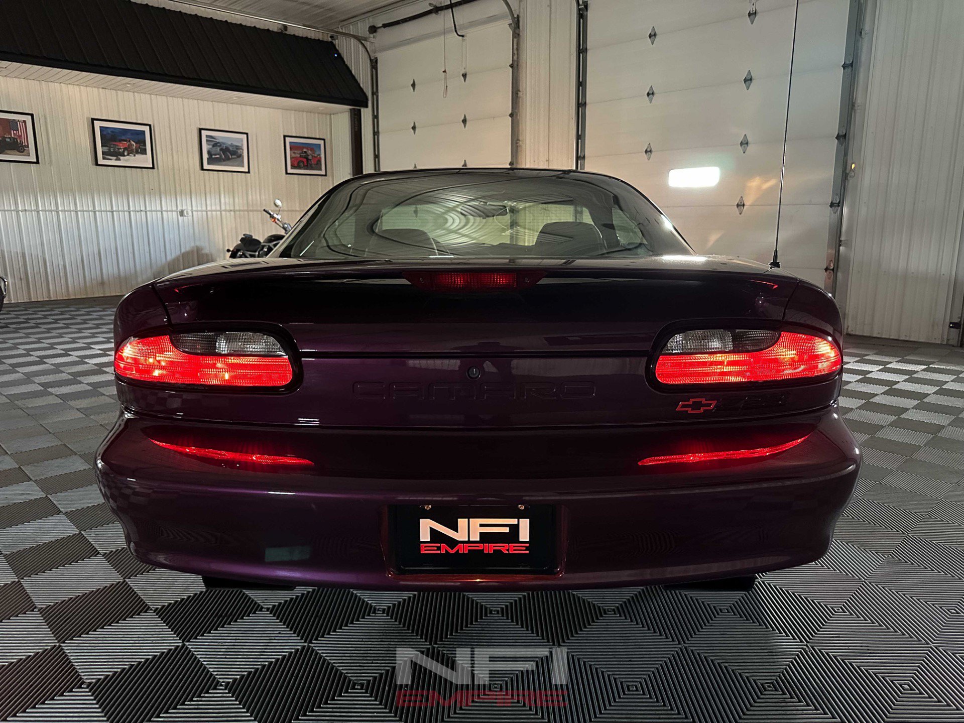 Used 1995 Chevrolet Camaro Z28 RWD image 47