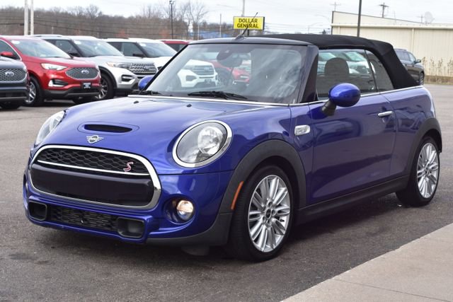 Used 2019 MINI Cooper S w/ Signature Upholstery Package image 11