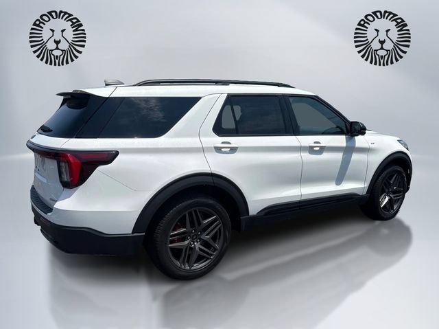 New 2026 Ford Explorer ST-Line w/ ST-Line Street Pack AWD/4WD image 6