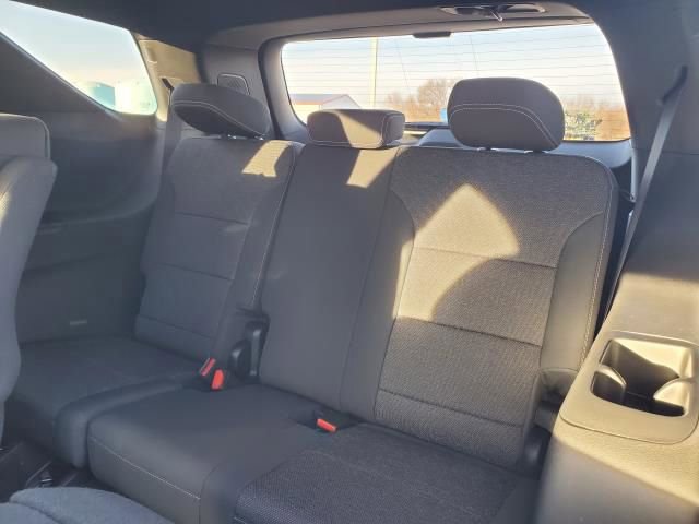 New 2026 Chevrolet Traverse LT w/ Driver Confidence Package image 9