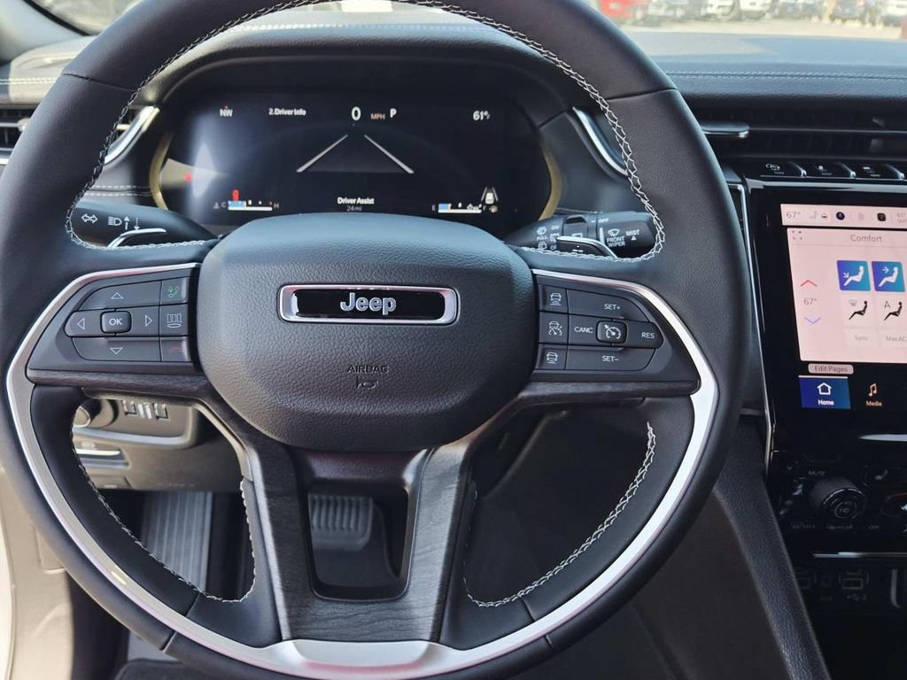 New 2025 Jeep Grand Cherokee L Limited AWD/4WD image 22