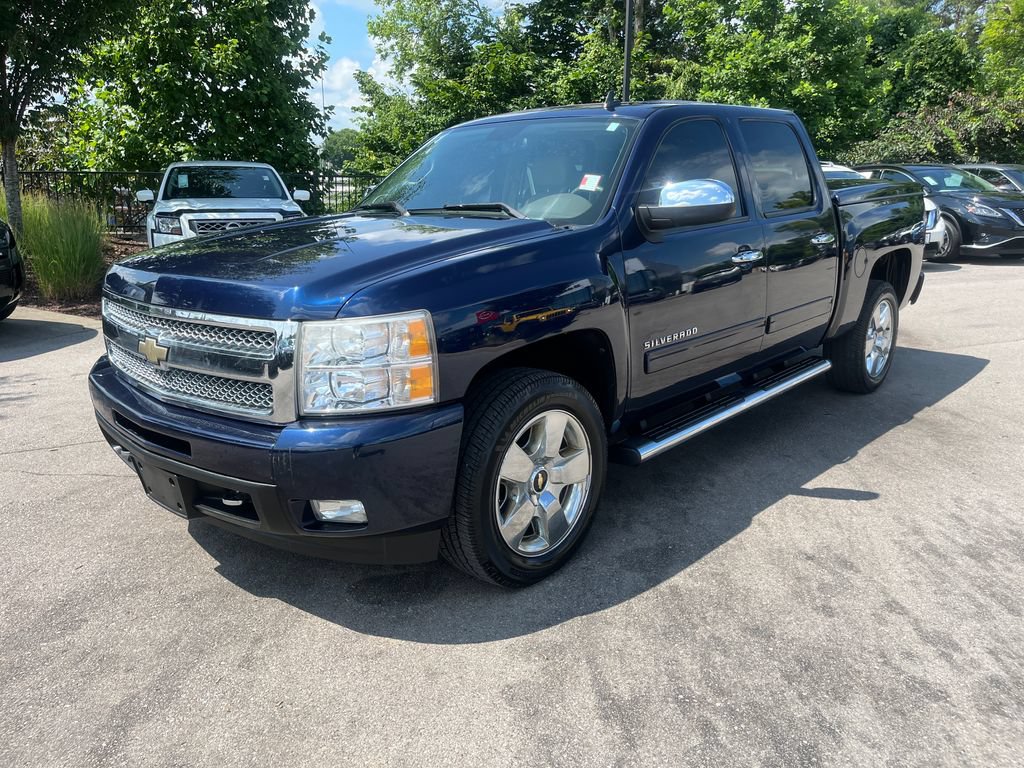 Used 2011 Chevrolet Silverado 1500 LTZ w/ Max Trailering Pack AWD/4WD image 3