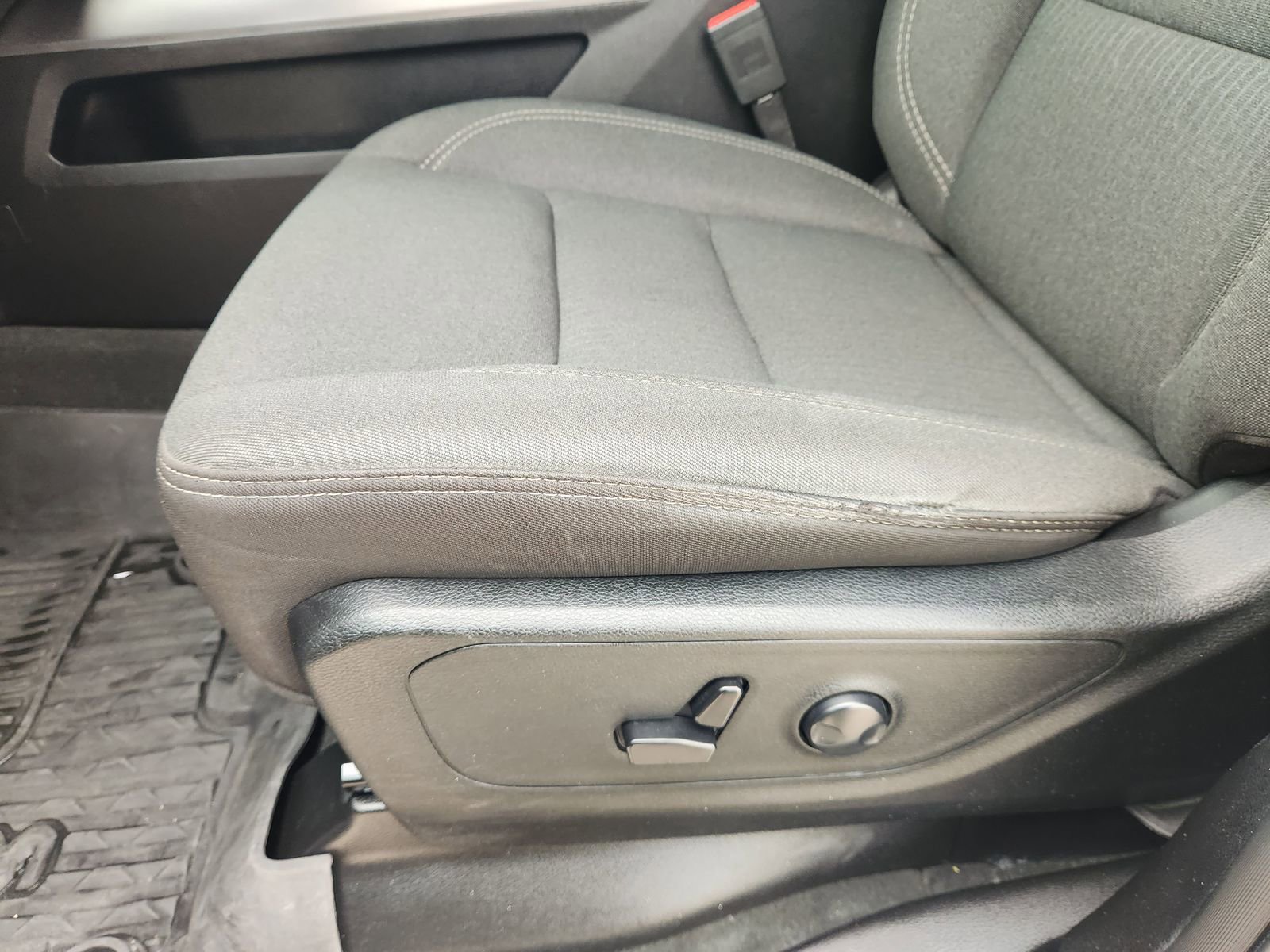 Used 2023 RAM 1500 Big Horn AWD/4WD image 24