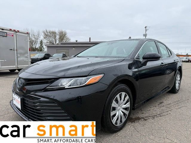 Used 2019 Toyota Camry LE FWD image 1