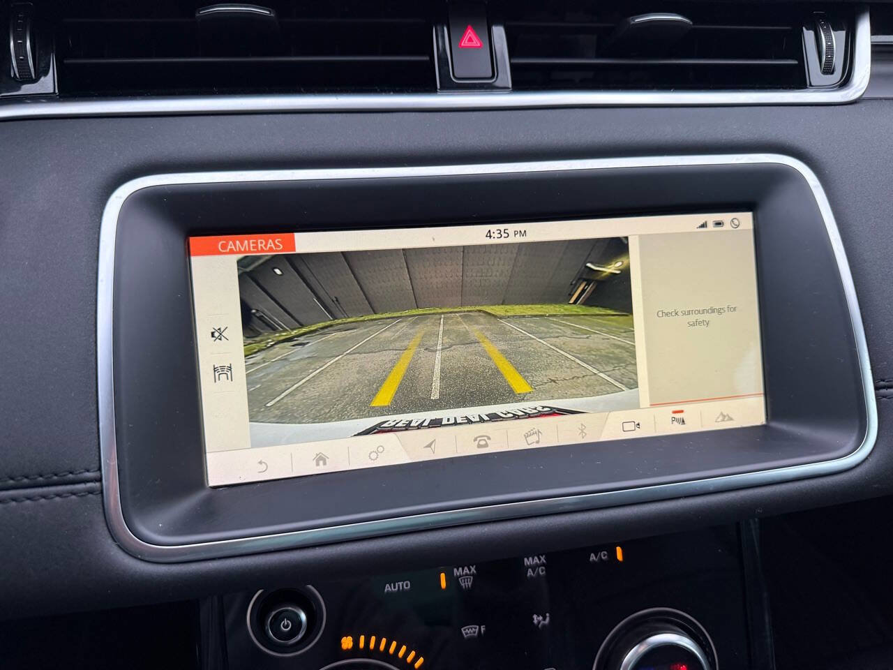 Used 2020 Land Rover Range Rover Evoque S image 13