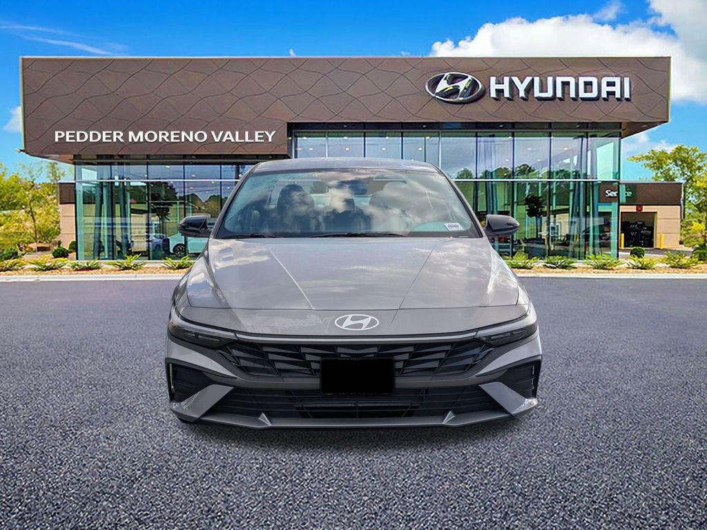 New 2025 Hyundai Elantra Sport image 9