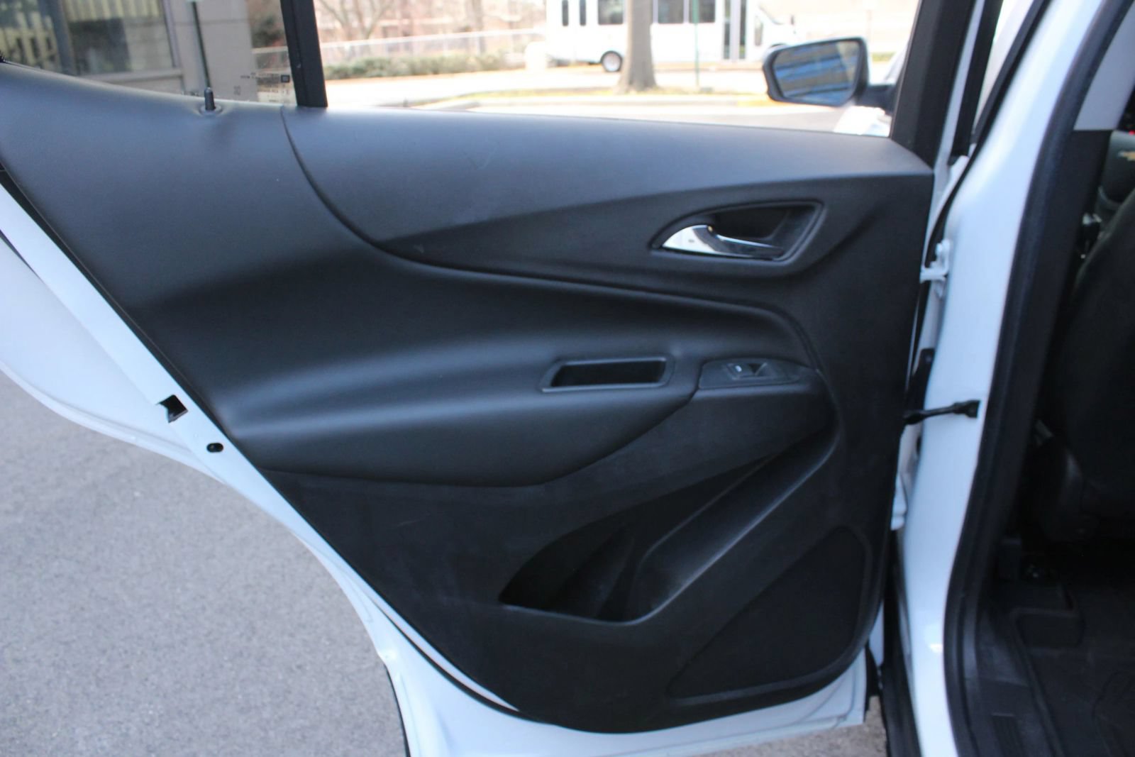 Used 2022 Chevrolet Equinox LT AWD/4WD image 18