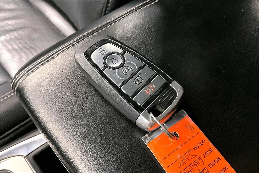 Used 2021 Ford Explorer Limited w/ Equipment Group 301A image 13