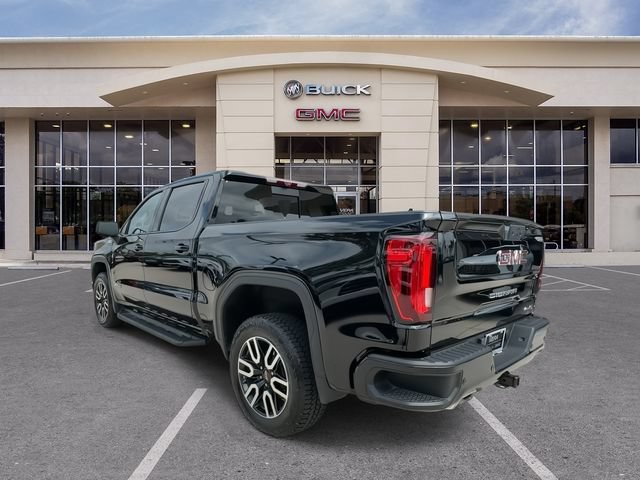 Used 2023 GMC Sierra 1500 AT4 w/ Technology Package AWD/4WD image 11