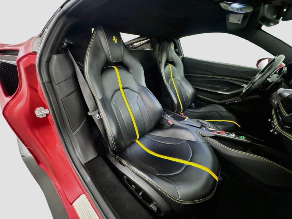 Used 2020 Ferrari F8 Tributo RWD image 31