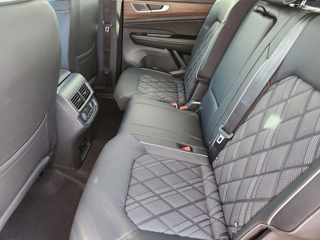 New 2026 Volkswagen Atlas SEL Premium R-Line image 19