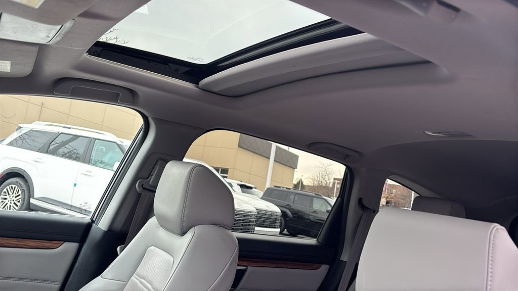 Used 2019 Honda CR-V Touring image 25
