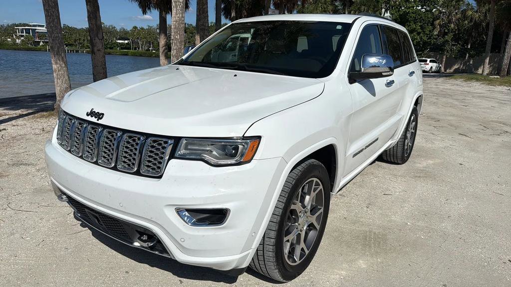 Used 2019 Jeep Grand Cherokee Overland RWD image 3
