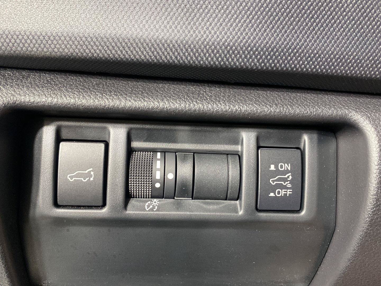 Used 2026 Subaru Forester Premium AWD/4WD image 24