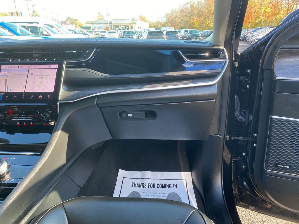 Used 2023 Jeep Grand Cherokee 4WD 4xe image 29