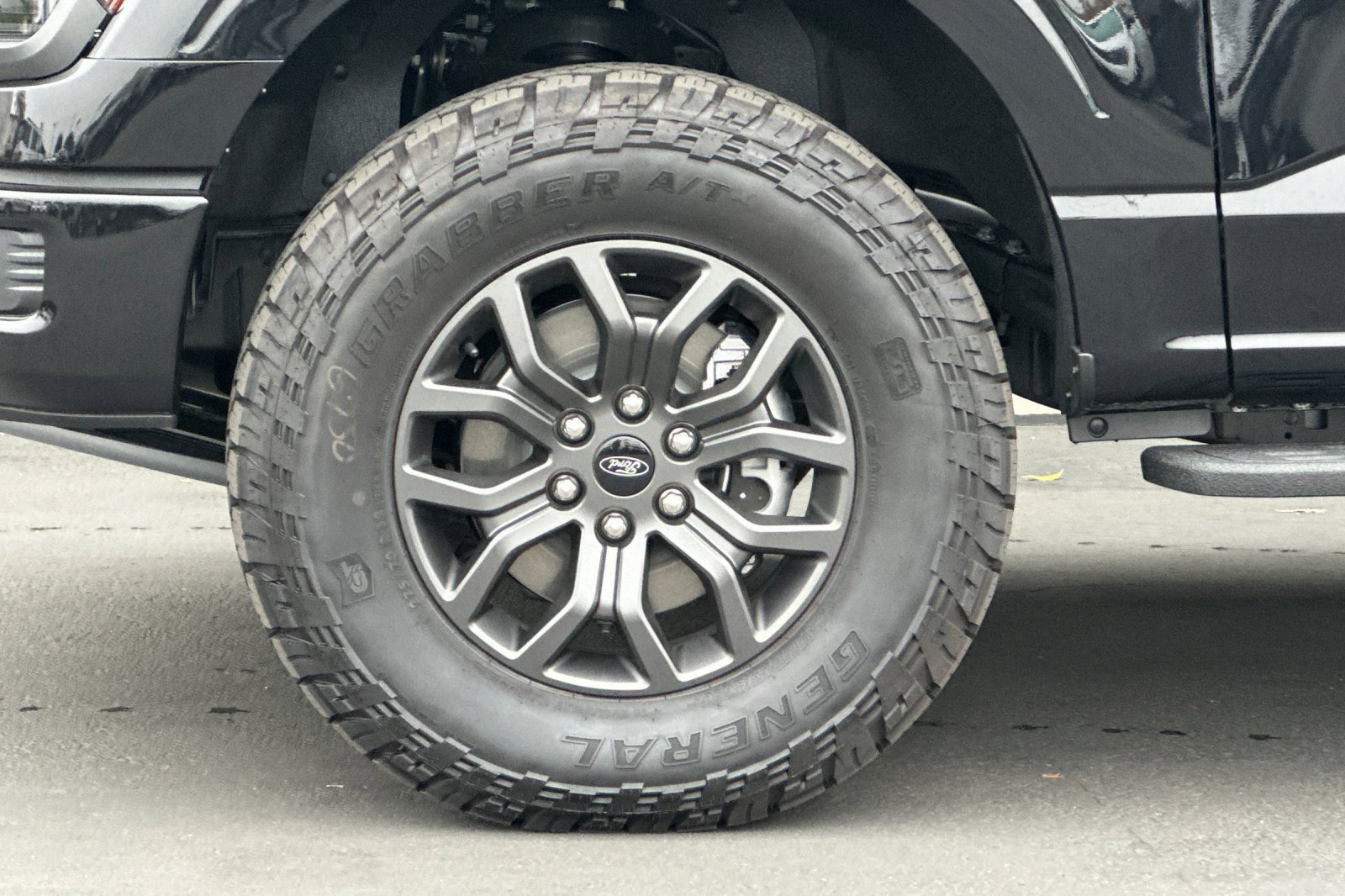 New 2025 Ford F150 Tremor w/ Bed Utility Package image 25