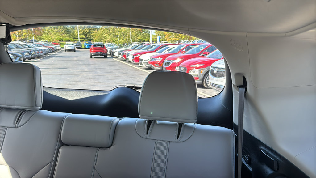 Certified 2025 Honda Pilot EX-L image 30