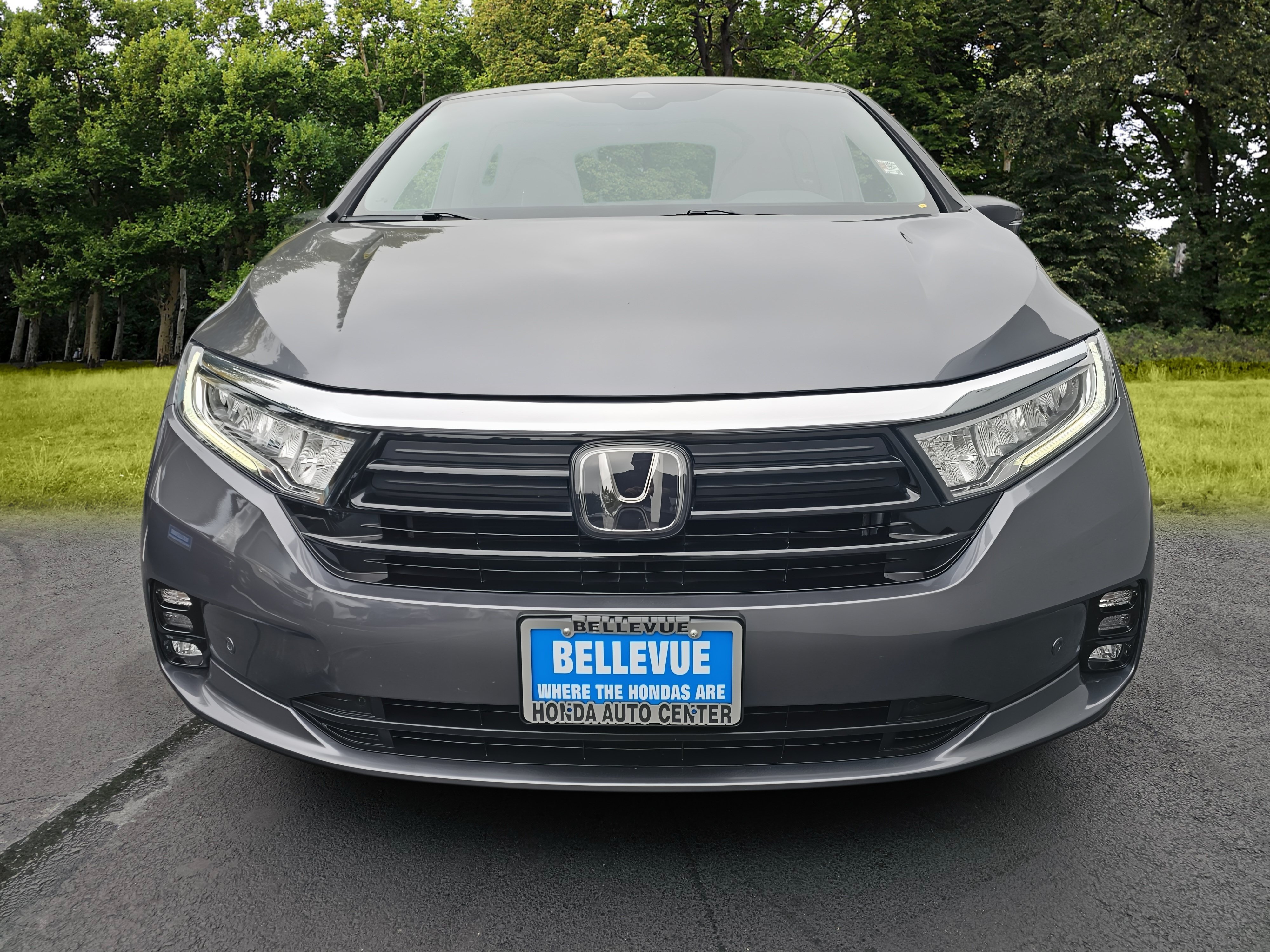 Used 2023 Honda Odyssey Elite image 2