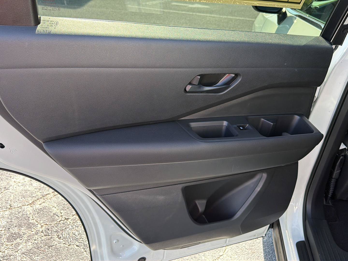 Used 2024 Nissan Pathfinder S FWD image 18
