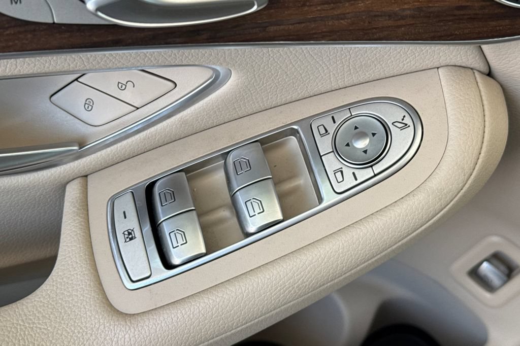 Used 2022 Mercedes-Benz GLC 300 image 15