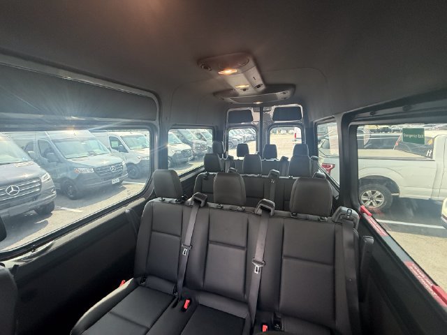 Used 2023 Mercedes-Benz Sprinter 2500 image 3