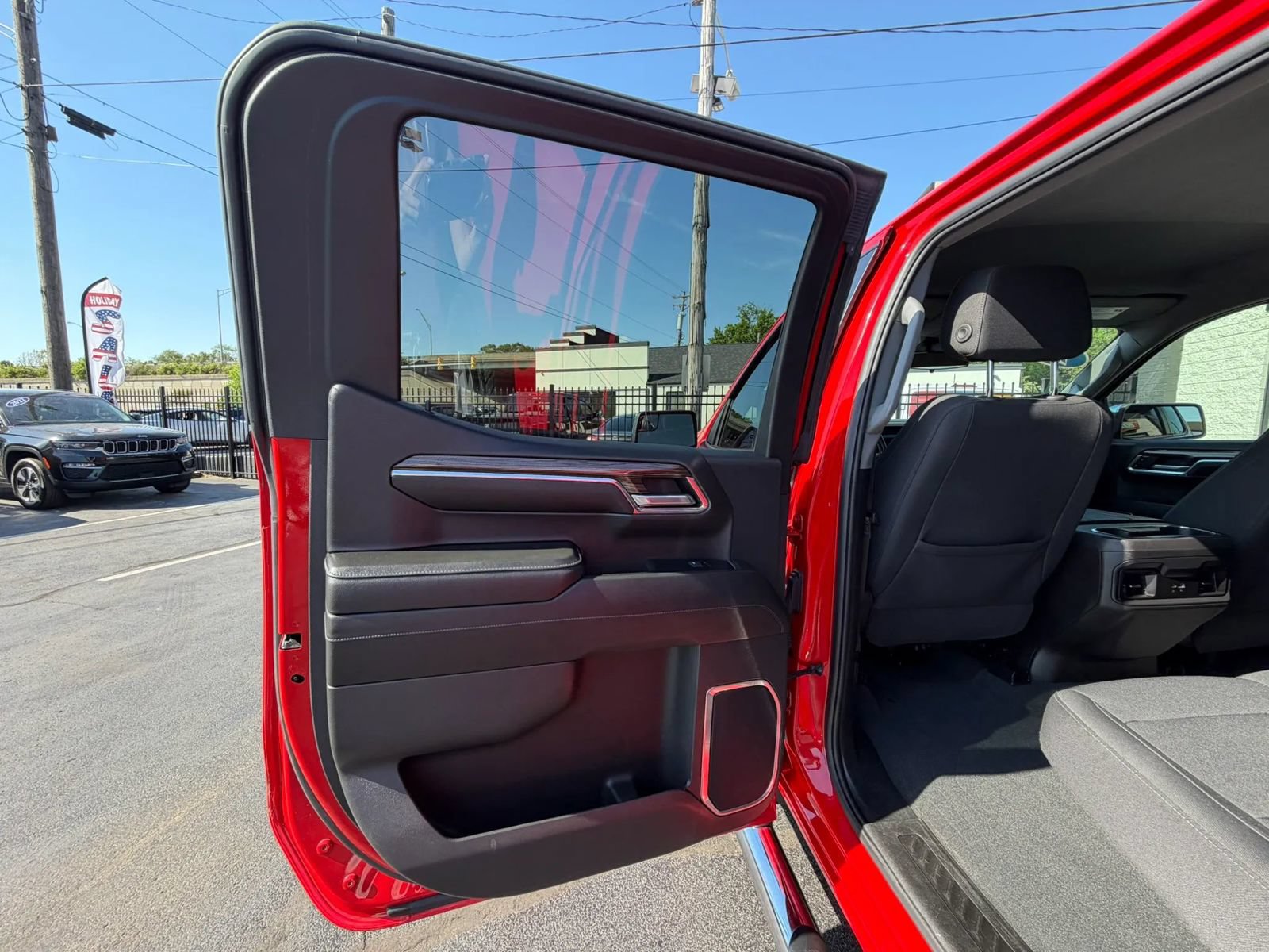 Used 2024 Chevrolet Silverado 1500 LT w/ Protection Package AWD/4WD image 28