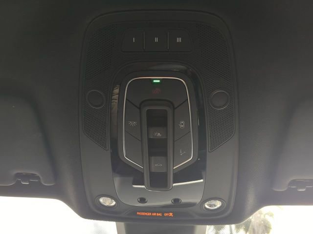 Used 2020 Audi SQ5 Prestige image 25