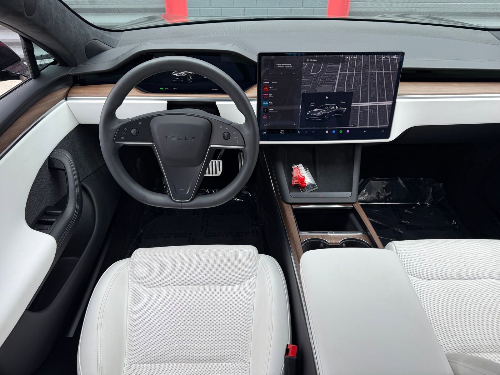 Used 2024 Tesla Model S image 21