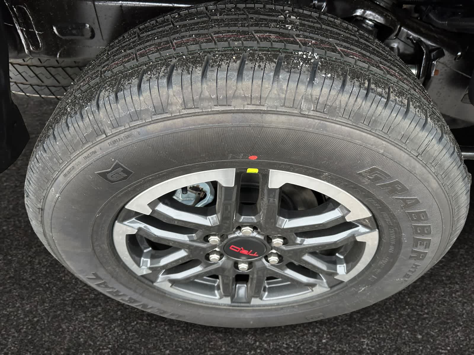 Used 2025 Toyota Tacoma TRD Sport AWD/4WD image 8