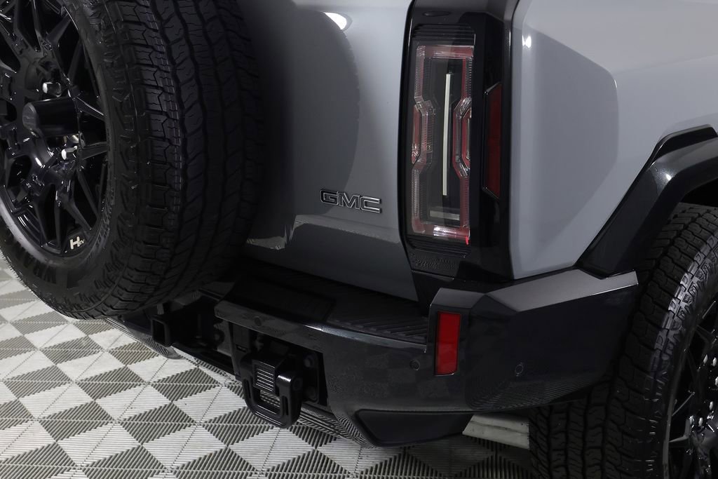 Used 2025 GMC Hummer EV 2X w/ LPO, Dark Essentials Package AWD/4WD image 53