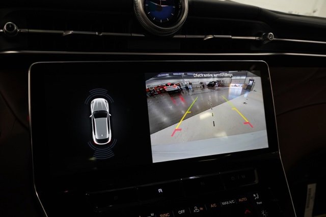 New 2025 Maserati Grecale Modena image 24