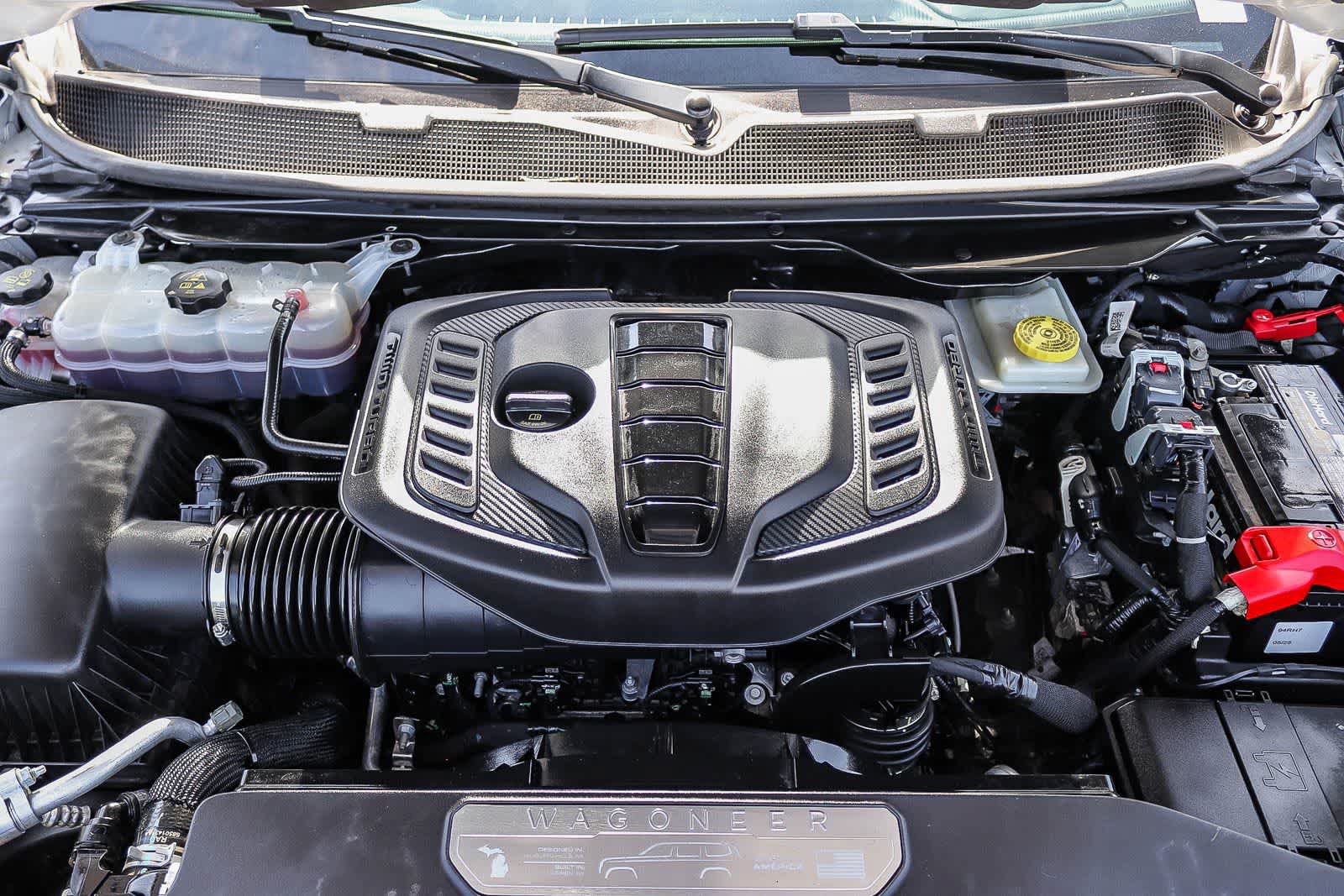 Used 2024 Jeep Wagoneer L Series II w/ Flexible Seating Group AWD/4WD image 26