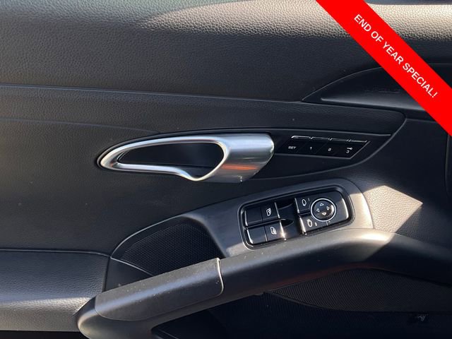 Used 2014 Porsche Cayman image 13