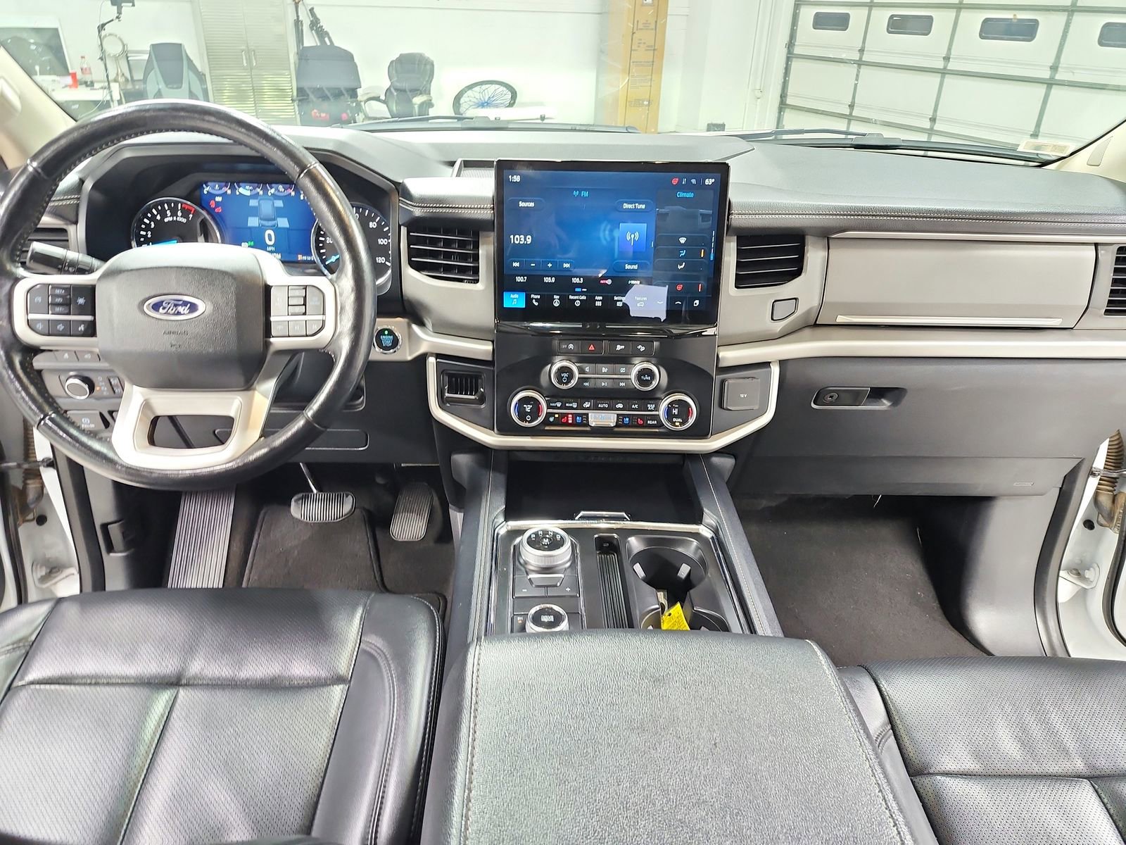 Used 2024 Ford Expedition XLT image 26