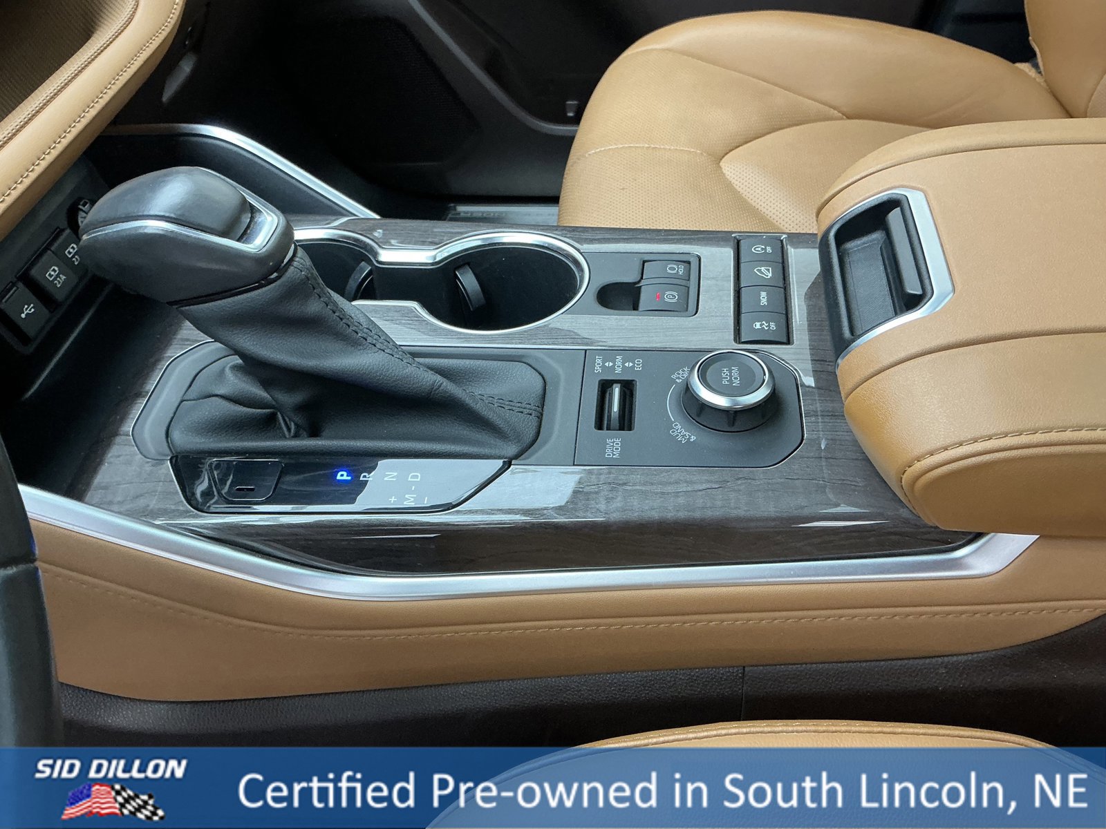 Used 2021 Toyota Highlander Platinum image 12