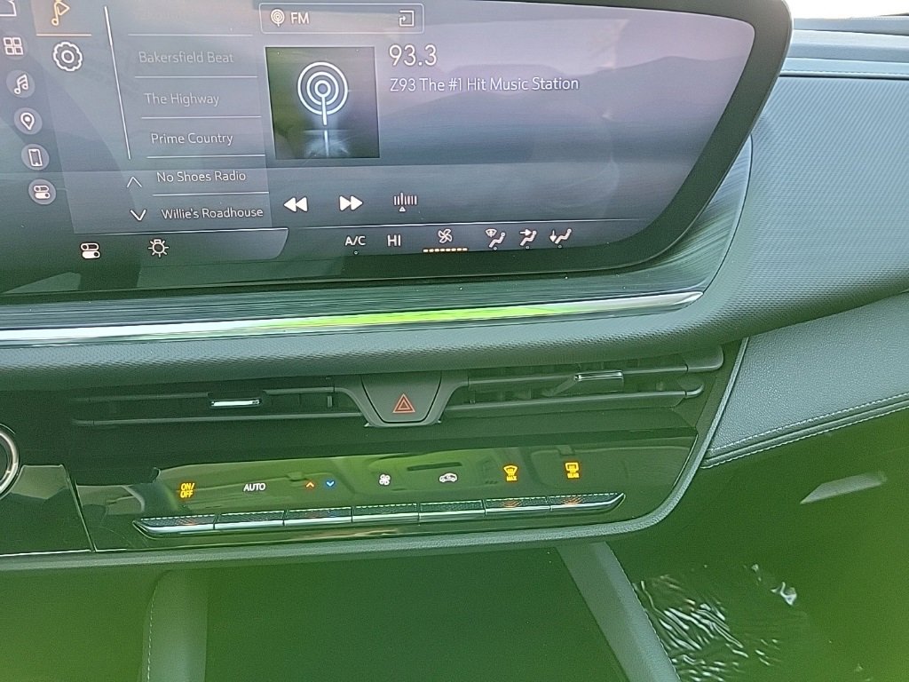 Used 2025 Buick Envision Preferred image 10