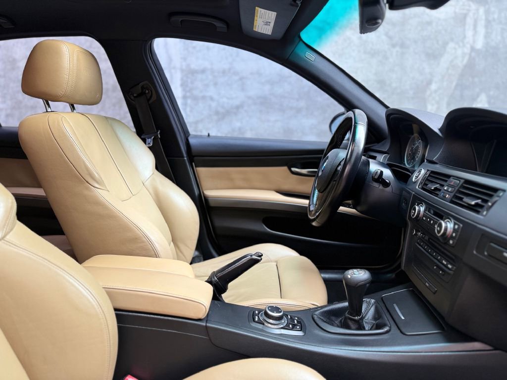 Used 2011 BMW M3 Sedan image 26