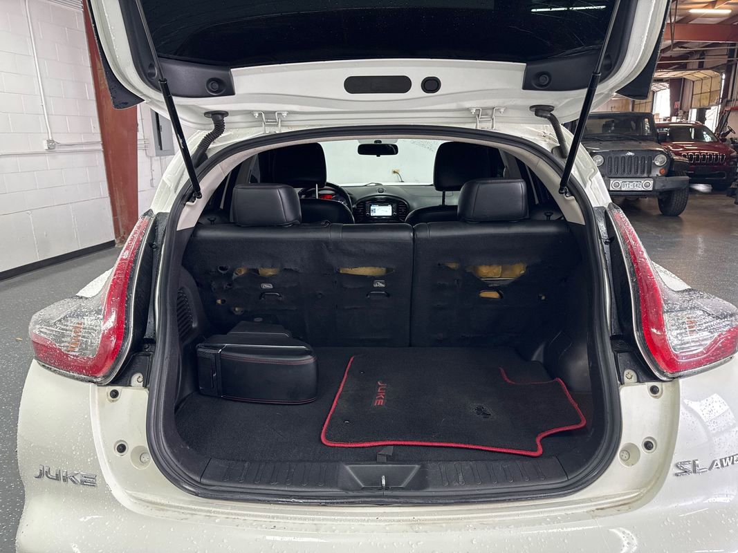 Used 2015 Nissan Juke SL image 17