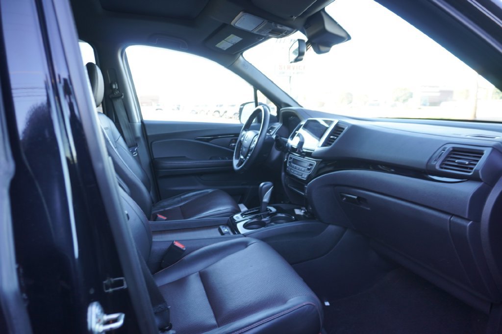 Used 2019 Honda Ridgeline Black Edition image 9