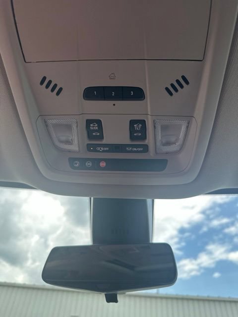 Used 2021 Buick Enclave Avenir w/ Avenir Technology Package AWD/4WD image 36